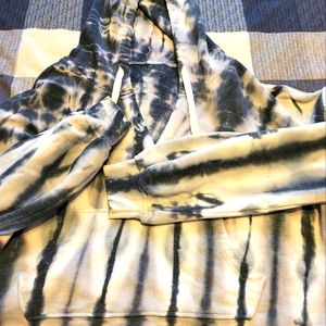 Crop Hoodie Shirt by SO Sweatshirt Size Xs